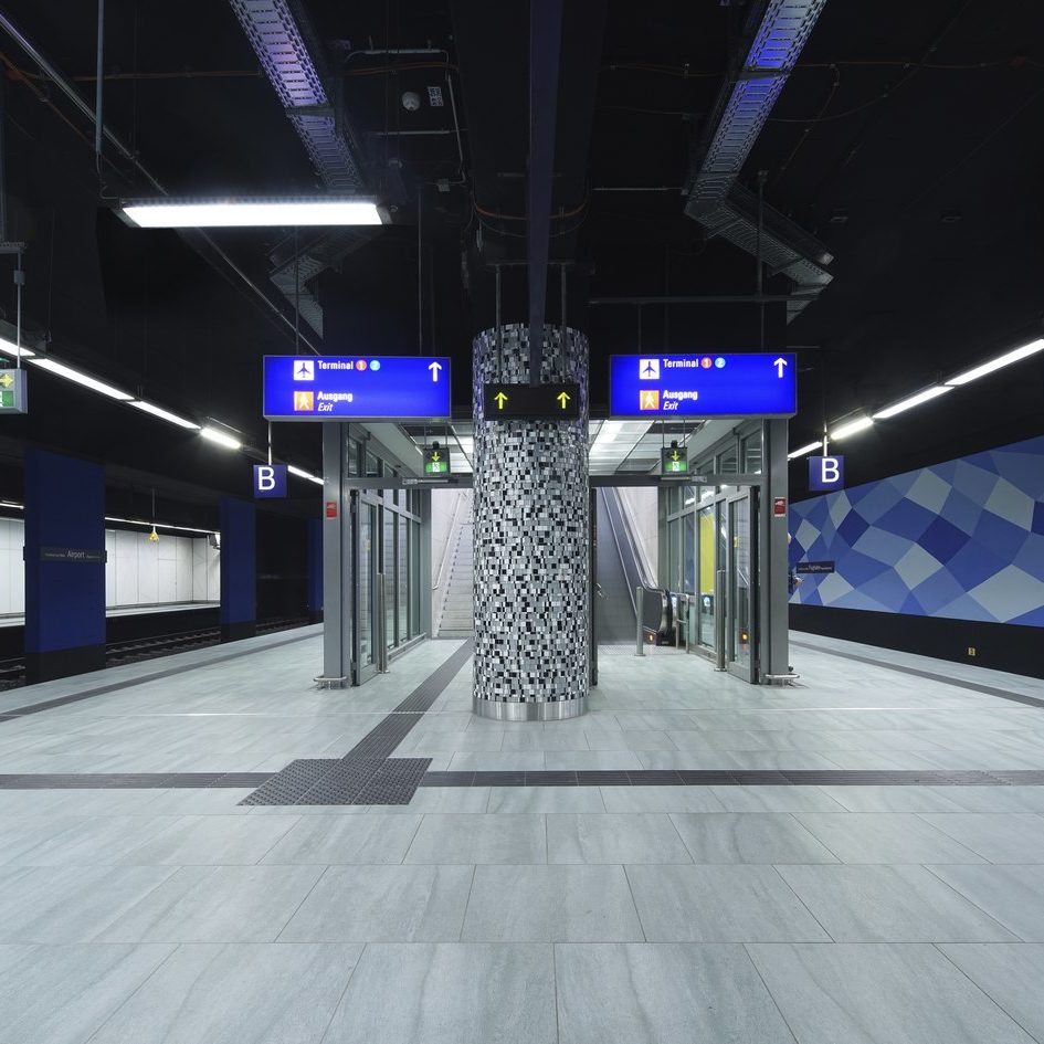 Regionalbahnhof Frankfurt Flughafen Referenz